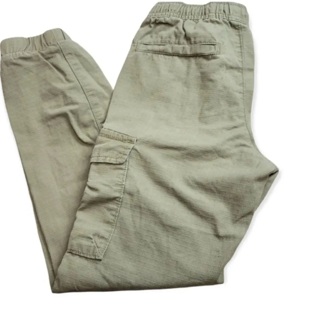 Old Navy khaki Harem pants M8